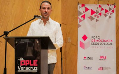 Alcalde JM Unánue da la bienvenida al Foro “Democracia desde lo Local, Veracruz 2023”