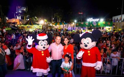 Enciende Alcalde JM Unánue el Árbol de Navidad en el “corazón” de Boca
