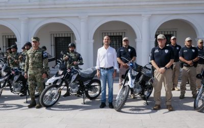 Refuerza Alcalde JM Unánue a sus corporaciones de seguridad con vehículos motorizados