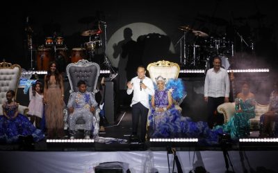 Alcalde JM Unánue coronó a María Rosalin como la Doncella del Mar de las fiestas de Santa Ana 2024