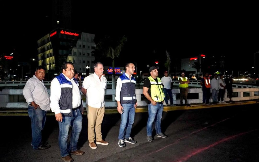 Supervisa Alcalde JM Unánue inicio de la repavimentación de la glorieta de Plaza Américas