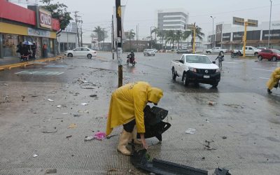 Tras intensas lluvias, se atendieron 32 llamados de auxilio en Boca del Río: Alcalde JM Unánue