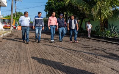 Alcalde JM Unánue continúa mejorando vialidades de Boca del Río; ahora se trabaja en la calle Irene Bourel