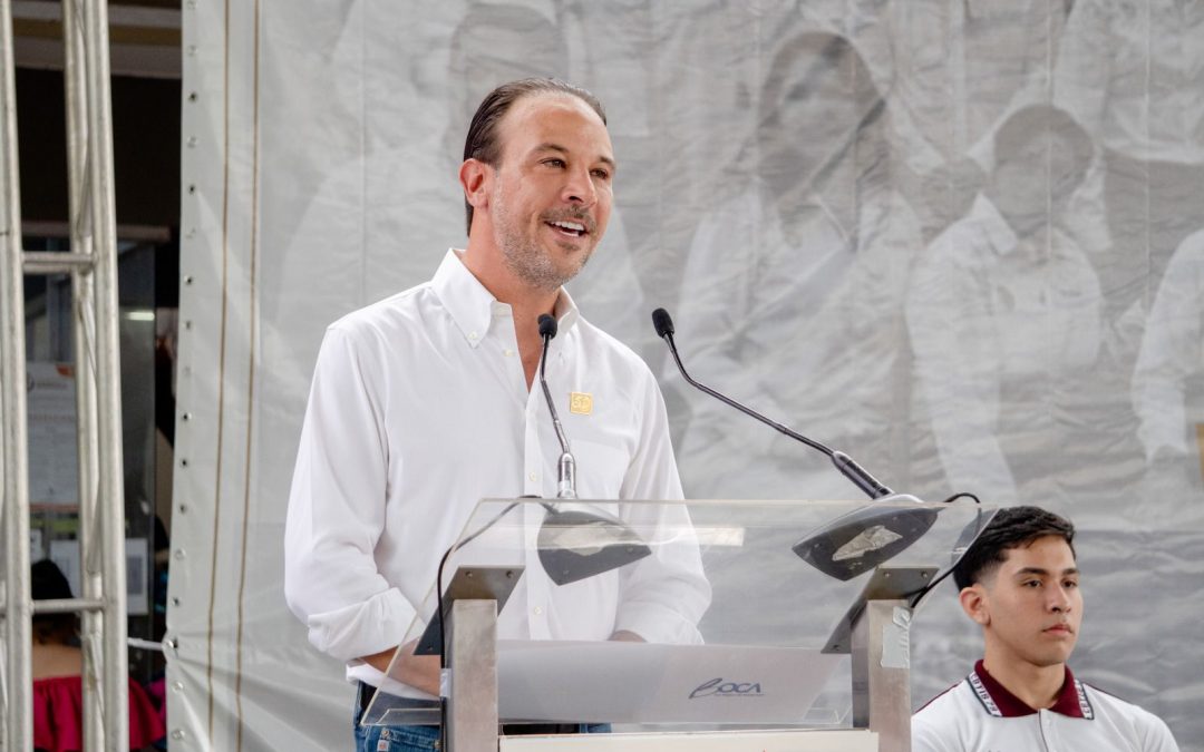 Entrega Alcalde Juan Manuel Unánue cancha nueva de fútbol al CBTis 79